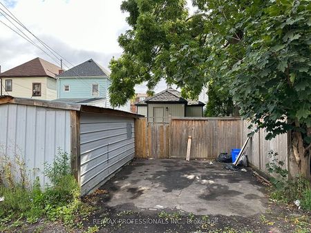 For Lease - 167.5 Grosvenor Avenue Unit# Upper, Hamilton, Ontario - Photo 2