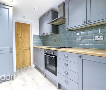 3 bedroom terraced house to rent - Photo 4