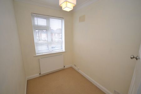 3 bed Semi-Detached House for Rent - Photo 3