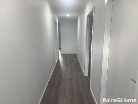 7 Chitwan Road, Tarneit VIC 3029 - Photo 4