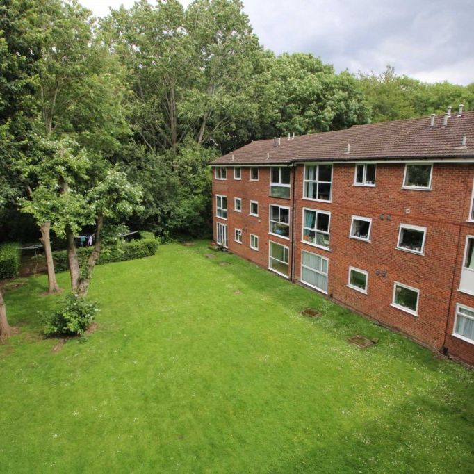 2 bed Flat for rent - Photo 1