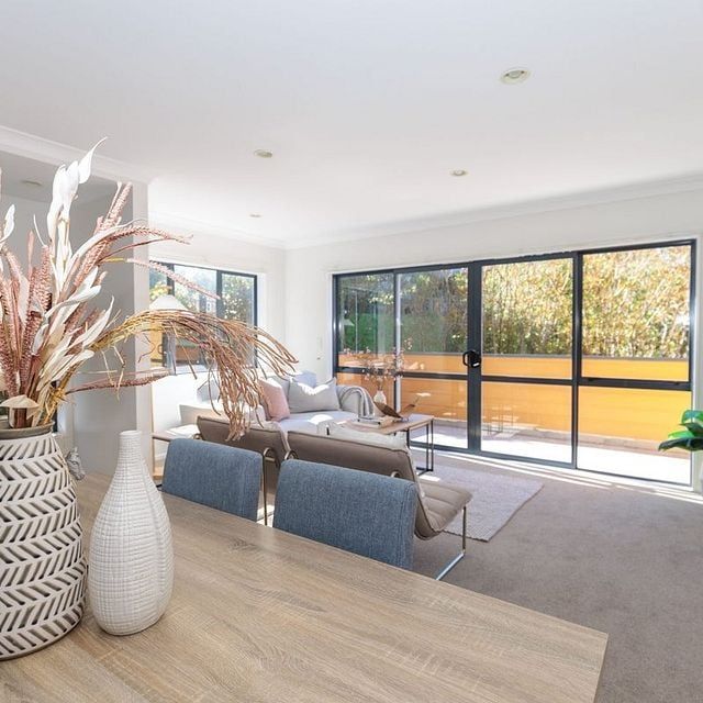 Modern 3-Bedroom Townhouse in Newlands - Photo 1