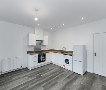 7, 10 Third Avenue - Photo 3