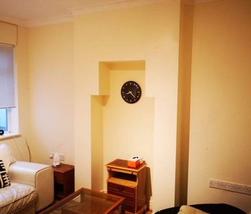 4 bedroom house share to rent - Photo 2