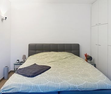 Modern één slaapkamer appartement met grote tuin en garage - Photo 6