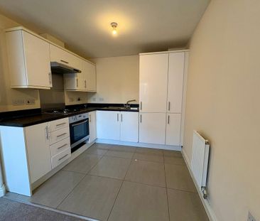 2 bedroom semi-detached house to rent - Photo 5