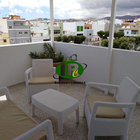 Apartment with 2 bedrooms on the upper floor with elevator and nice terrace - Photo 4