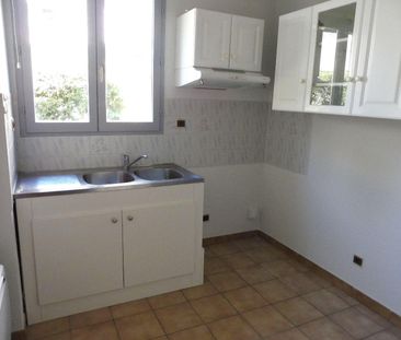 Location Appartement 2 pièces 37m² AUBENAS 07200 - Photo 3