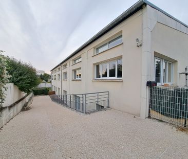 Location Appartement 2 pièces 68m² TROYES 10000 - Photo 4