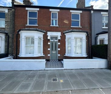 3 Bed Flat, Bishops Road, SW6 - Photo 3