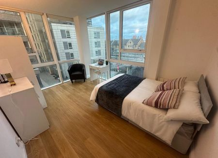 4 bedroom flat share to rent - Photo 3