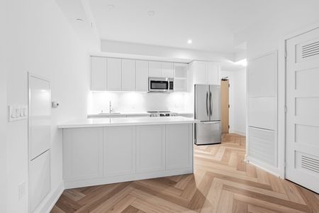 For Lease - 333 Sunseeker Avenue Unit# 139, Innisfil, Ontario - Photo 2