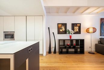 Calle de Valliciergo, Madrid, Community of Madrid 28005