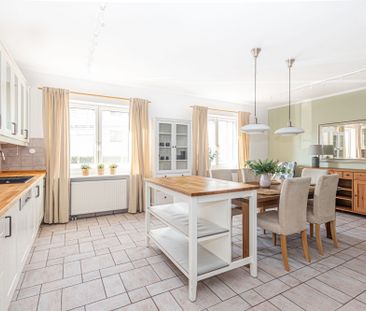 Warszawa, Wilanów, Warszawa, Wilanów - Zdjęcie 2