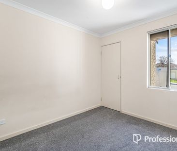 Low-Maintenance Villa in Prime Westminster Border Location - Photo 6