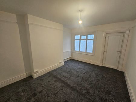 1 Bed Flat, Rowson Street, CH45 - Photo 2