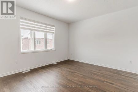 61 ENNERDALE STREET - Photo 5