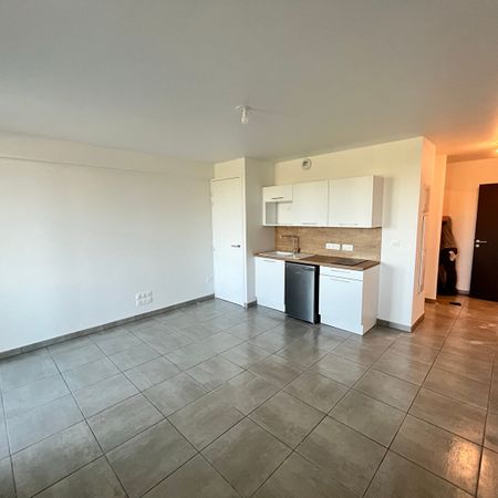 Location Appartement 1 pièce 29m² - Photo 3