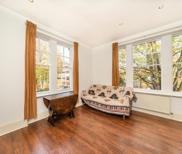 Grove Crescent - Photo 2