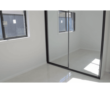 1/5 Skyline Street, Greenacre, NSW 2190 - Photo 5