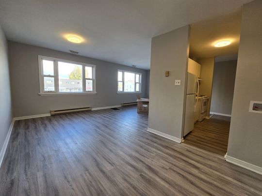 For Lease - 129 King Street Unit# 1, Clarington, Ontario - Photo 1