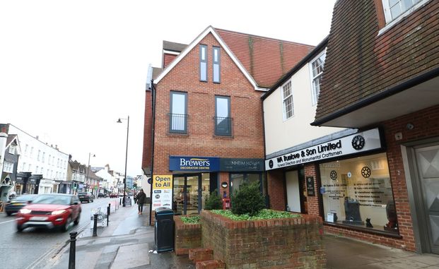 High Street, Dorking - 1 bedroomProperty for lettings - Seymours - Photo 1