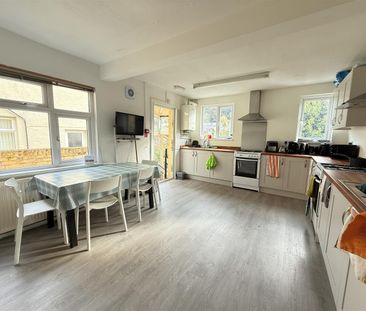 Cynlas Deiniol Road - Photo 3