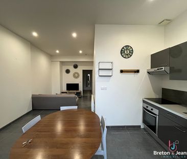 Location Appartement 1 pièce 44m² - Photo 4