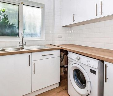 Pippins Court, Ashford, Surrey, TW15 2AF - Photo 5