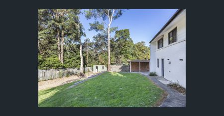 Glenbrook home, move in ready! - Photo 5