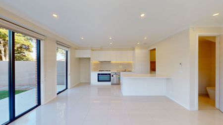 1/97 Blackburn Road Mount Waverley VIC - Photo 3