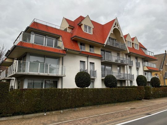 Comfortabel, recent appartement met terras nabij de Zeedijk, aan tramhalte gelegen - Photo 1