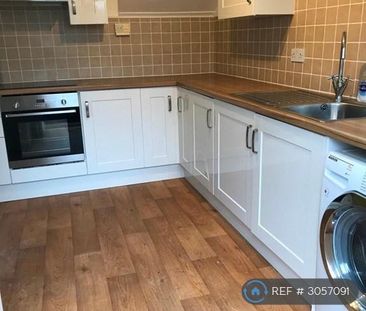 3 bedroom terraced house to rent - Photo 2