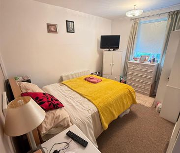 53c Sunningdale Gardens, - Photo 3