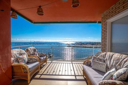 Alquiler de ático en Calle Pantano del Cenajo - Photo 4