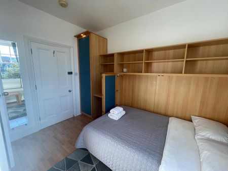 Flat 417 Fulham Palace Road, Fulham W6 9HH - Photo 4