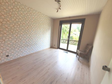 Rustig gelegen 3 slpka-woning met inpandige garage, 2 terrassen en kleine tuin - Photo 5