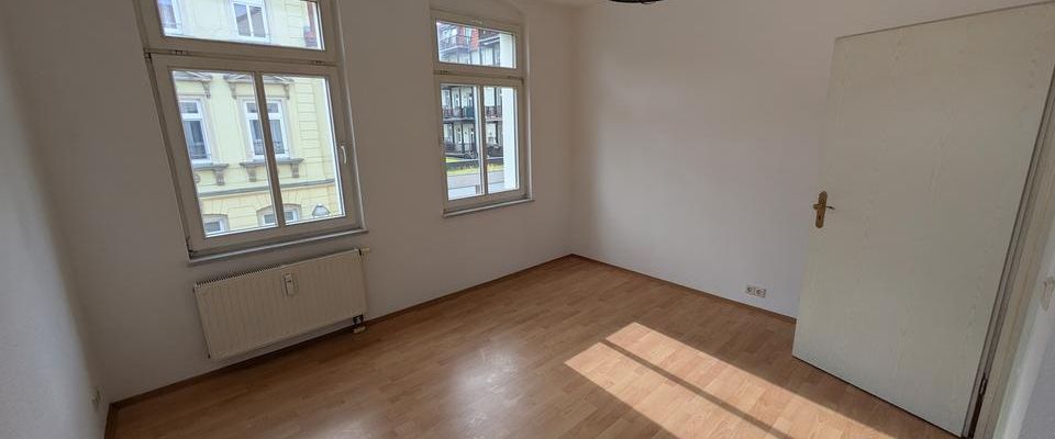 ++ gemütliche 2-Raum-Wohnung mit Wohnküche in zentraler Lage, nahe am Schwanenteich ++ - Photo 1