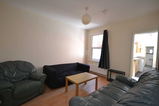 Price £3,300 pcm - Available 01/07/2026 - Furnished - Photo 1
