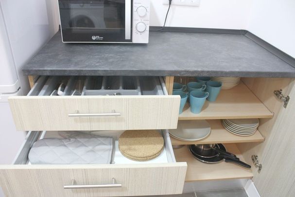 Large room in Núñez de Balboa Street - Photo 1