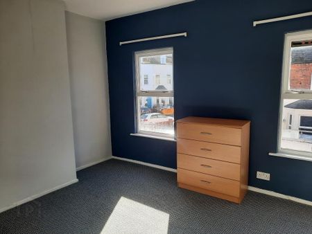 32 Belmont Avenue West, Belfast, BT4 3DG - Photo 2