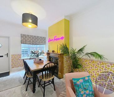 2 bedroom terraced house to rent - Photo 4