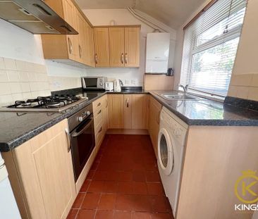 2 bedroom terraced house to rent - Photo 4