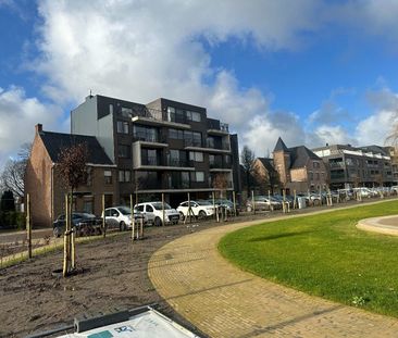 Prachtig gelegen appartement met 2 slaapkamers op de vernieuwde mar... - Photo 1