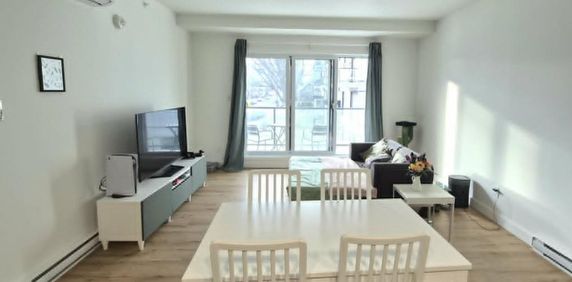 Condo 4 1/2 - Cession de bail 1er octobre - Photo 2