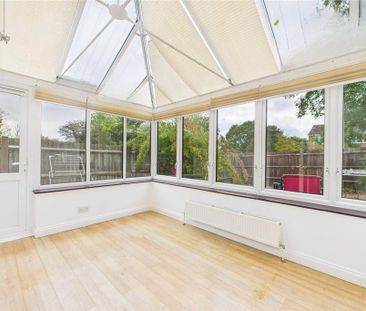 2 bedroom semi-detached house to rent - Photo 4