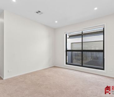 93 Sculthorpe Avenue, Whitlam ACT 2611 - House For Rent | Domain - Photo 1