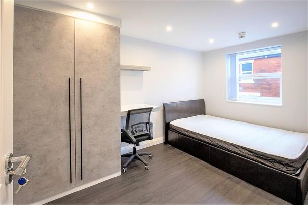 5 bedroom terraced house to rent - Photo 1