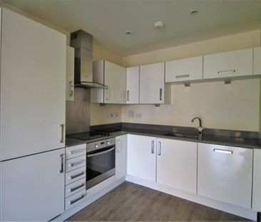 1 bedroom Flat To Let - Photo 4