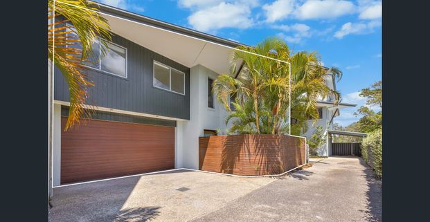 Stylish Beach Home - Photo 1